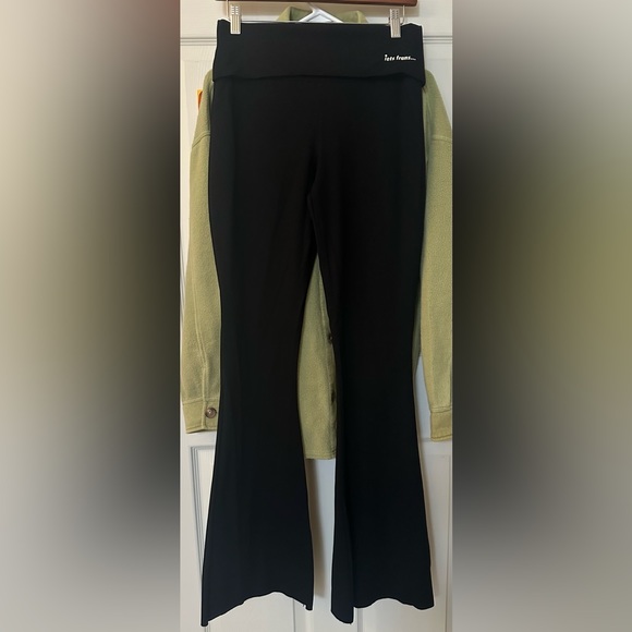 iets Frans flared yoga pants with gold over waistband good used condition 💖 - Picture 1 of 7